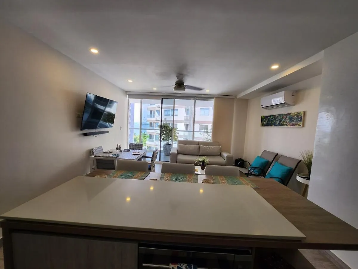Dominique 811 Exclusive Apartment With Jacuzzi Cartagena